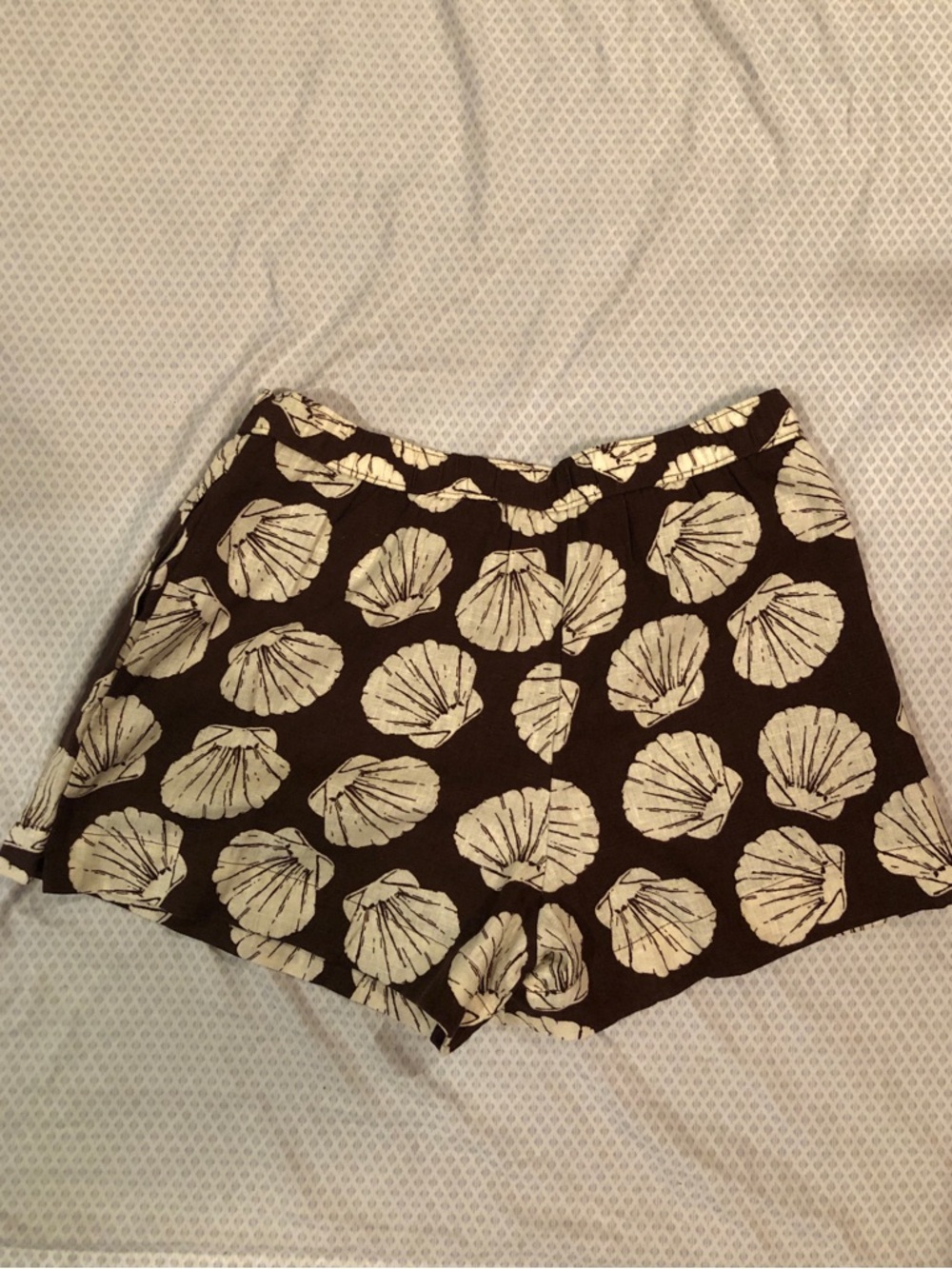 Abercrombie & Fitch Brown and Cream Printed Shorts - Picture 2 of 3